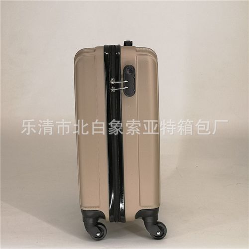從工廠到旅途 定制你的專屬時尚拉桿箱